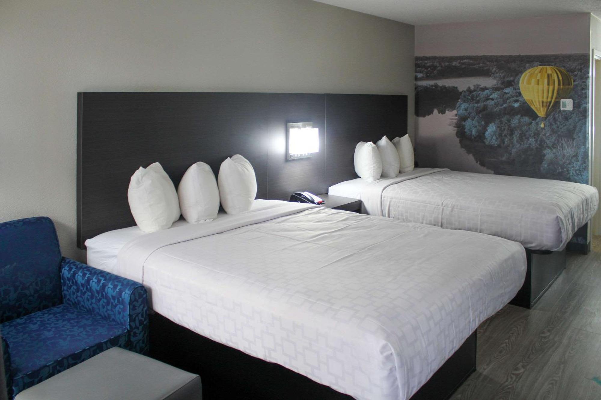 คลาเรียน พอยต์ สเตตวิลล์ Hotel สเตทส์วิลล์ ภายนอก รูปภาพ