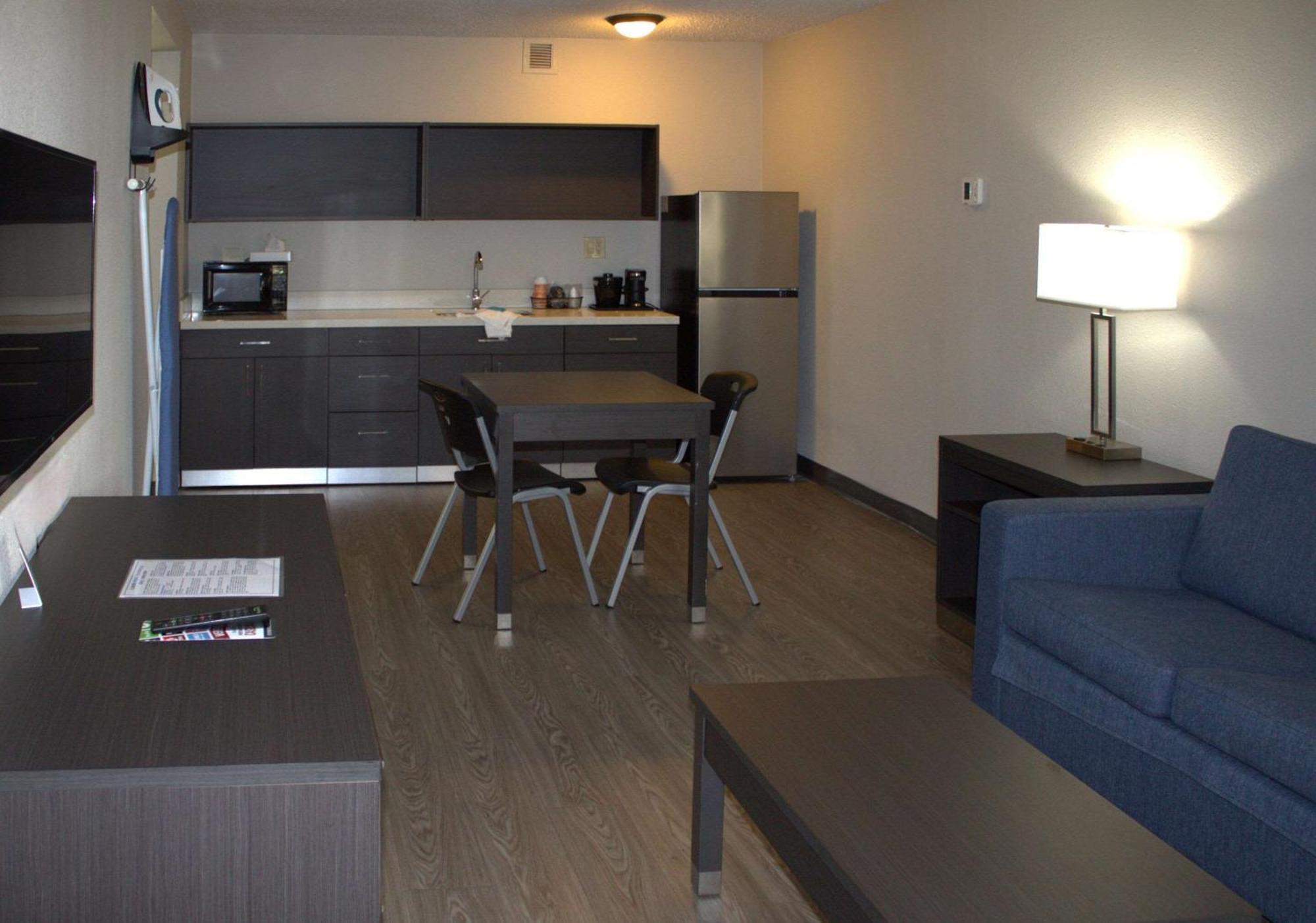คลาเรียน พอยต์ สเตตวิลล์ Hotel สเตทส์วิลล์ ภายนอก รูปภาพ
